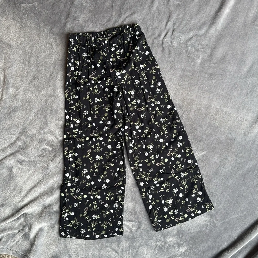 H&M Matching Set - Picture 2 of 6